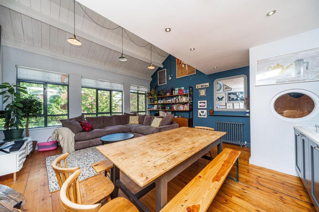 Pass The Keys - Trendy Flat With Private Terrace In East Appartement Londen
